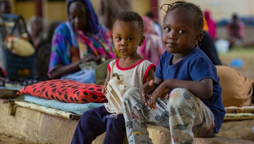 Soudan : Des salles de classe sous tentes offrent une éducation cruciale aux enfants déplacés par la guerre